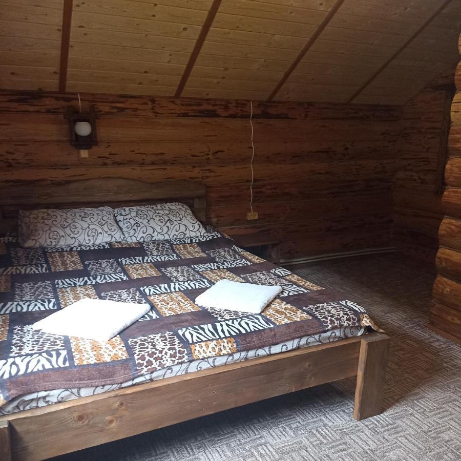 Khatyna U Dolyni Slavske Buitenkant foto