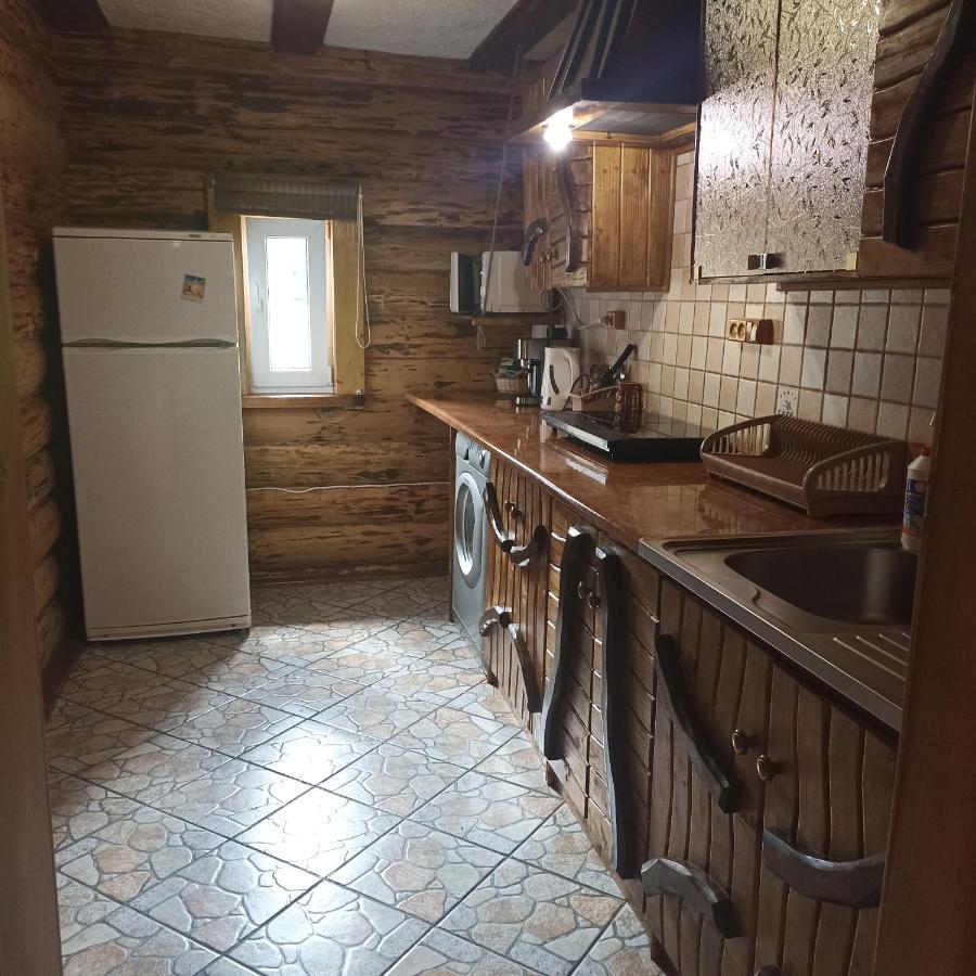 Khatyna U Dolyni Slavske Buitenkant foto